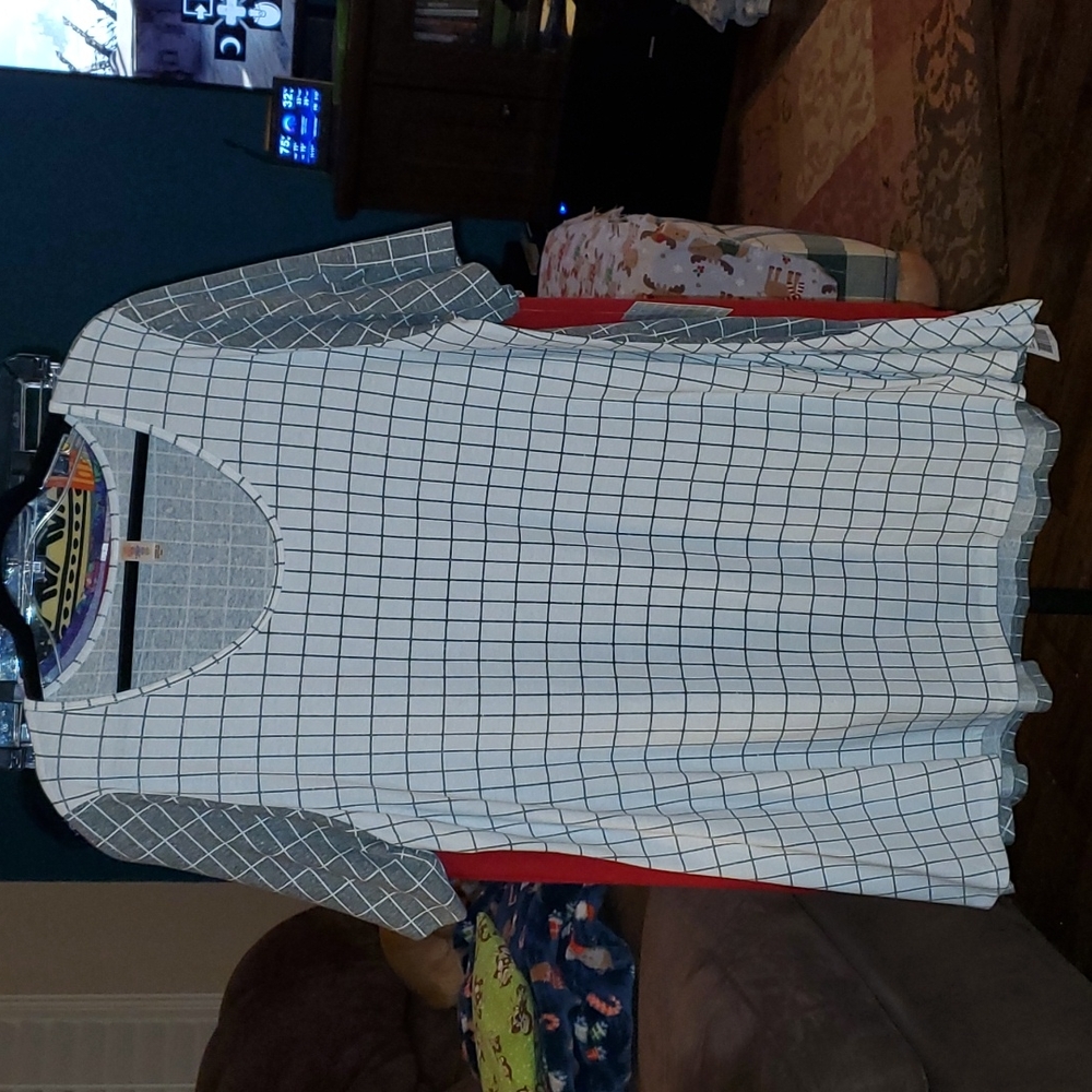 LuLaRoe 3XL Perfect Tee Swing Top Gray White- NWT